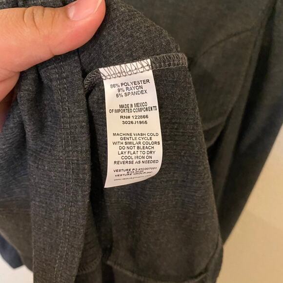 Status By Chenault Gray Long Sleeve Top Size XS - Picture 4 of 4